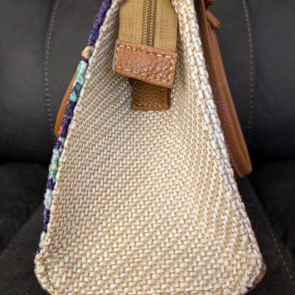 Unique Frida Mexican Purse - Picture 6 of 9